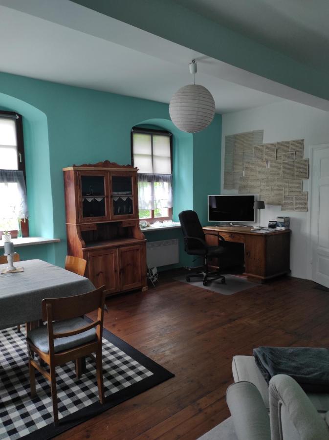 Schoene Gemuetliche Ferienwohnung Am Saaleradweg Grosseutersdorf Buitenkant foto